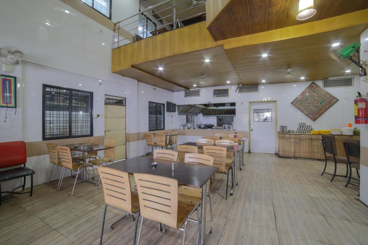 Oyo Flagship Hotel Chandani Rāipur Eksteriør billede
